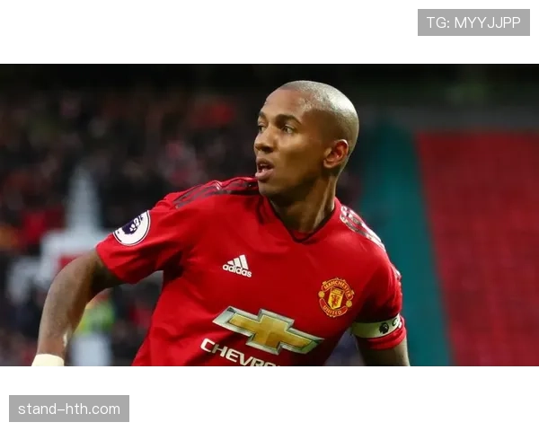 阿什利扬技术全面,攻防俱佳,成为球队关键核心 阿什利扬技术全面,攻防俱佳,成为球队关键核心